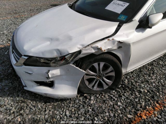 Photo 5 VIN: 1HGCR2F30FA018678 - HONDA ACCORD SEDAN 