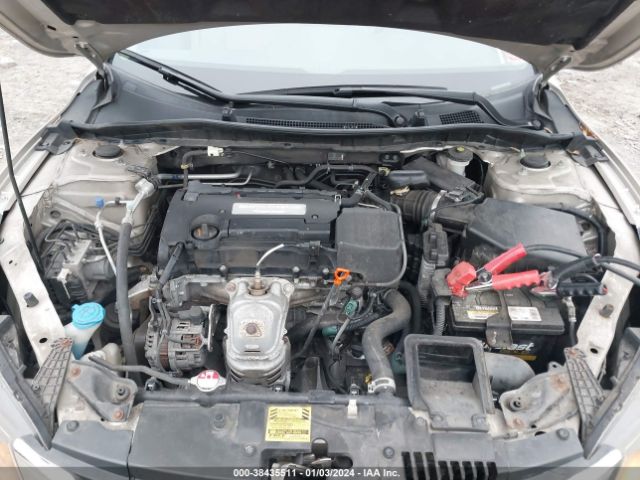 Photo 9 VIN: 1HGCR2F30FA020317 - HONDA ACCORD 