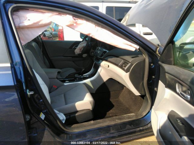 Photo 4 VIN: 1HGCR2F30FA032905 - HONDA ACCORD SEDAN 