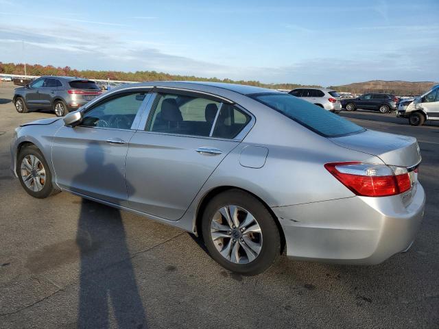 Photo 1 VIN: 1HGCR2F30FA077942 - HONDA ACCORD LX 