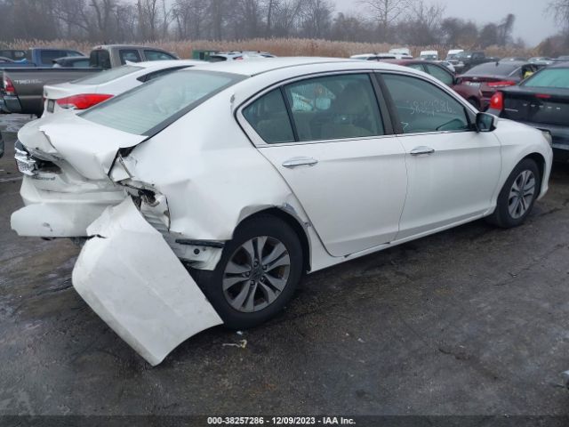 Photo 3 VIN: 1HGCR2F30FA085023 - HONDA ACCORD LX 