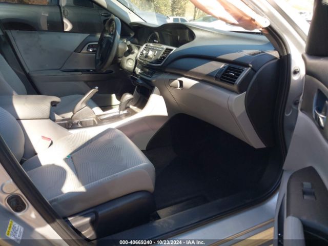 Photo 4 VIN: 1HGCR2F30FA093817 - HONDA ACCORD 