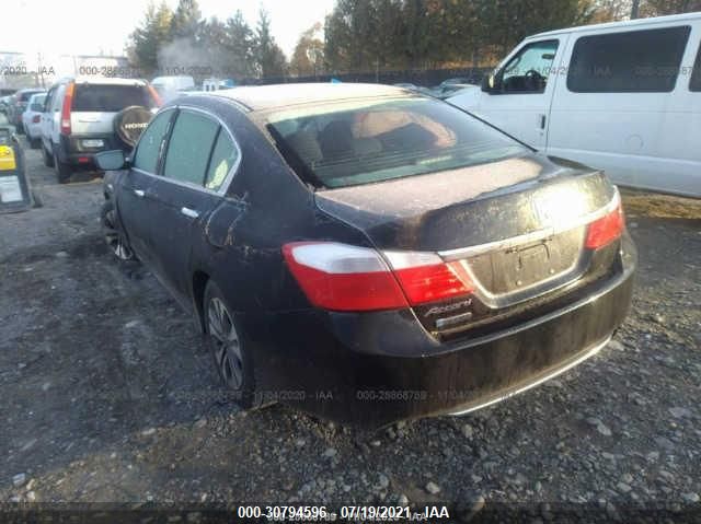 Photo 2 VIN: 1HGCR2F30FA131322 - HONDA ACCORD SEDAN 