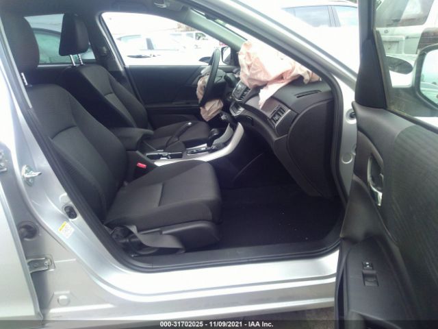 Photo 4 VIN: 1HGCR2F30FA133152 - HONDA ACCORD SEDAN 