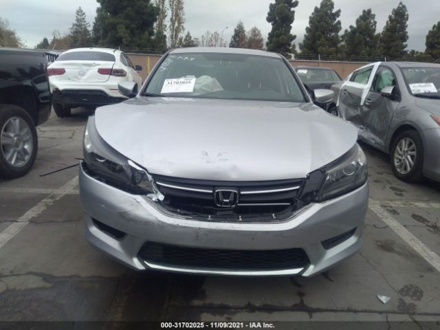 Photo 5 VIN: 1HGCR2F30FA133152 - HONDA ACCORD SEDAN 