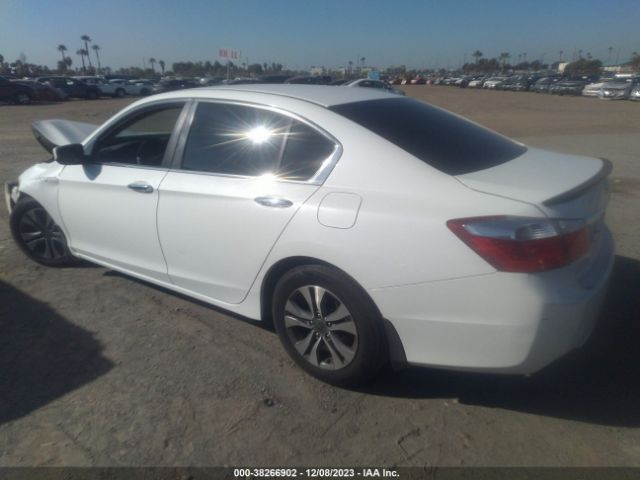 Photo 2 VIN: 1HGCR2F30FA133314 - HONDA ACCORD 