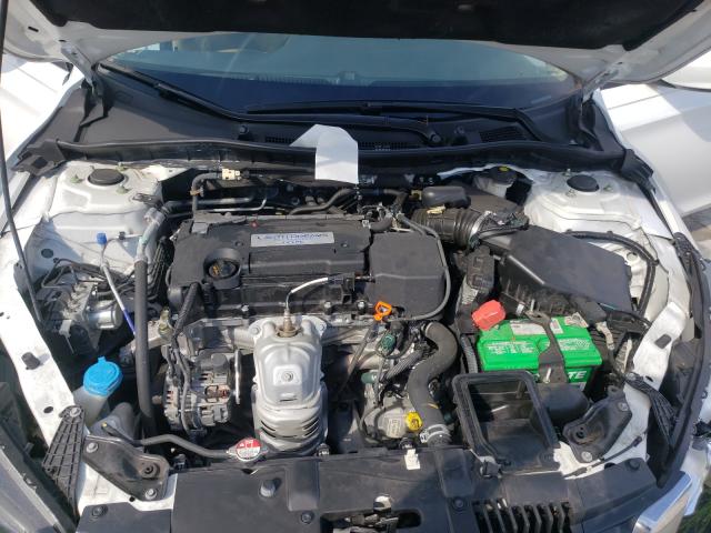 Photo 6 VIN: 1HGCR2F30FA169309 - HONDA ACCORD LX 