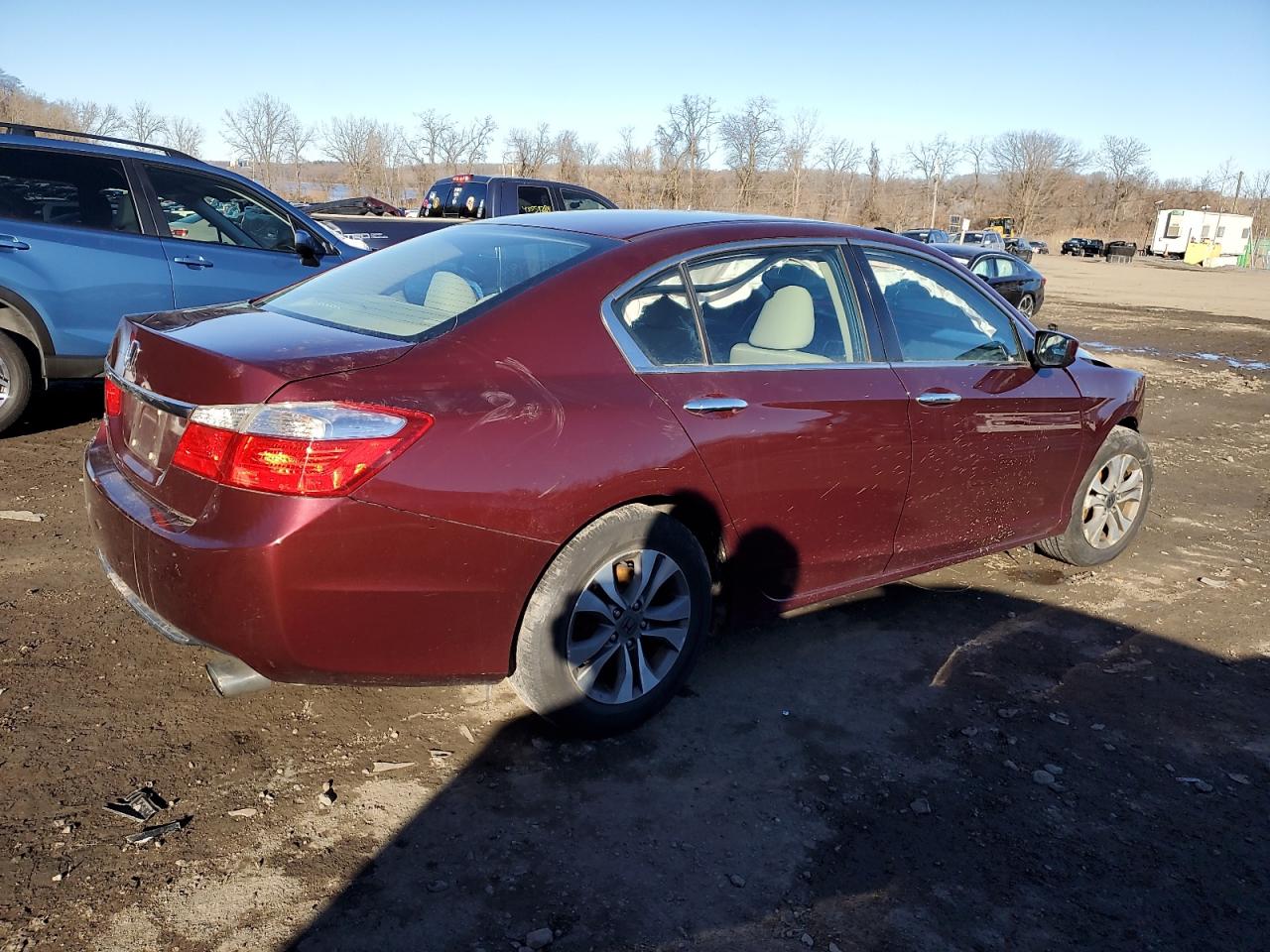 Photo 2 VIN: 1HGCR2F30FA191357 - HONDA ACCORD 