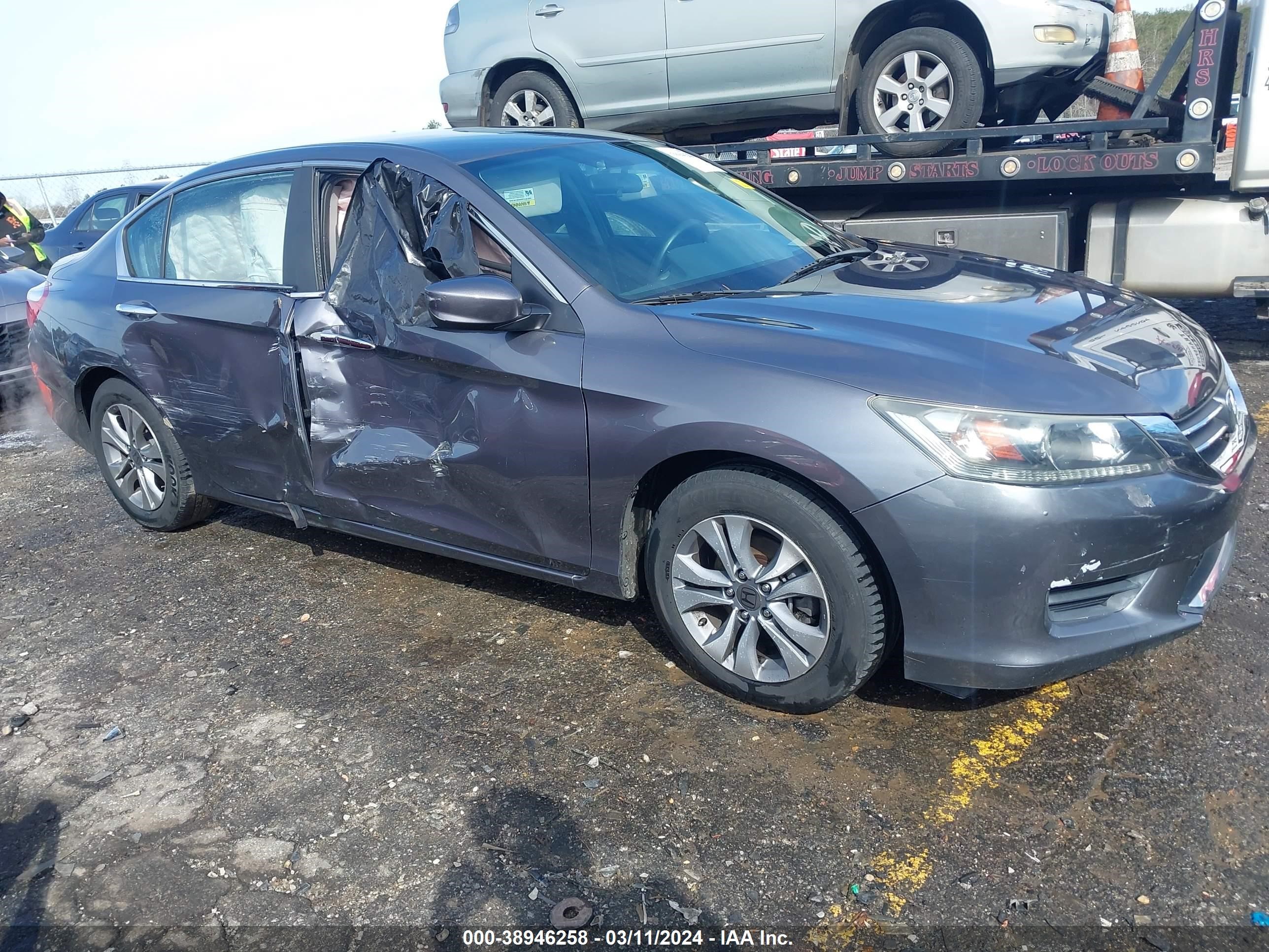 Photo 12 VIN: 1HGCR2F30FA207721 - HONDA ACCORD 