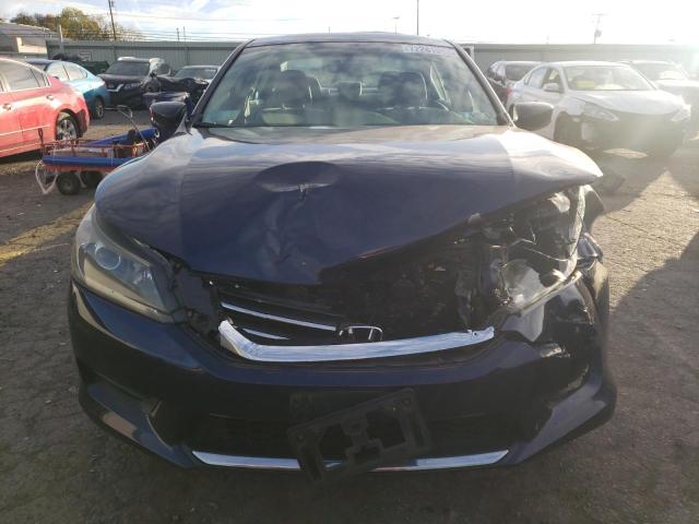 Photo 4 VIN: 1HGCR2F30FA226155 - HONDA ACCORD LX 