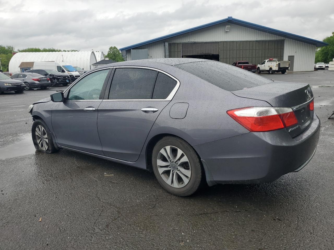 Photo 1 VIN: 1HGCR2F30FA227015 - HONDA ACCORD 