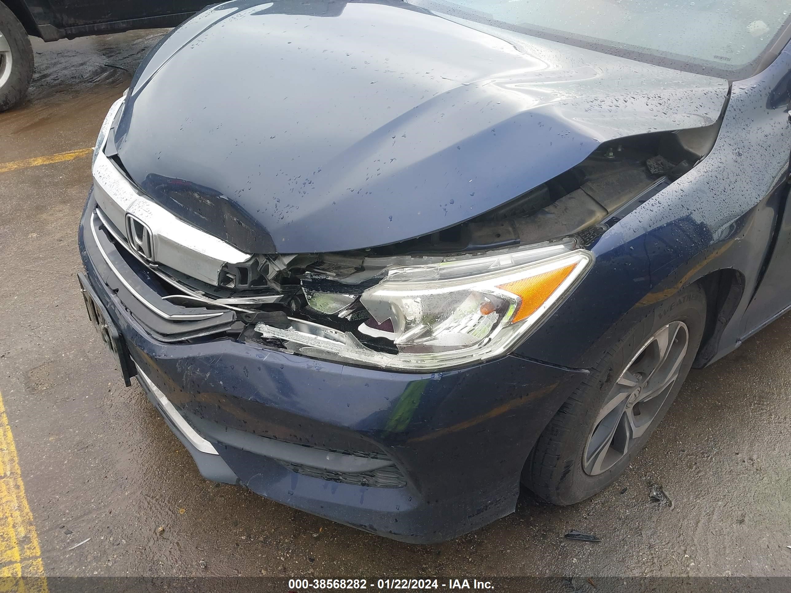 Photo 5 VIN: 1HGCR2F30GA038172 - HONDA ACCORD 