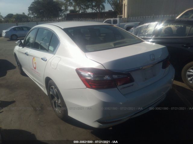 Photo 2 VIN: 1HGCR2F30GA043517 - HONDA ACCORD SEDAN 