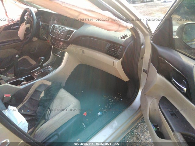 Photo 4 VIN: 1HGCR2F30GA061418 - HONDA ACCORD SEDAN 