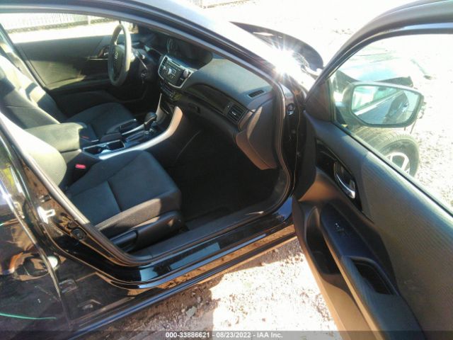 Photo 4 VIN: 1HGCR2F30GA099604 - HONDA ACCORD SEDAN 