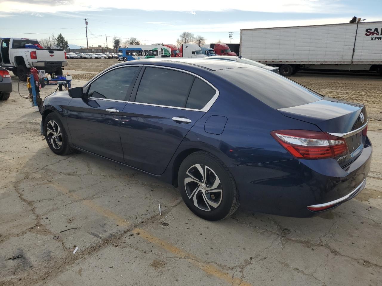 Photo 1 VIN: 1HGCR2F30GA121326 - HONDA ACCORD 