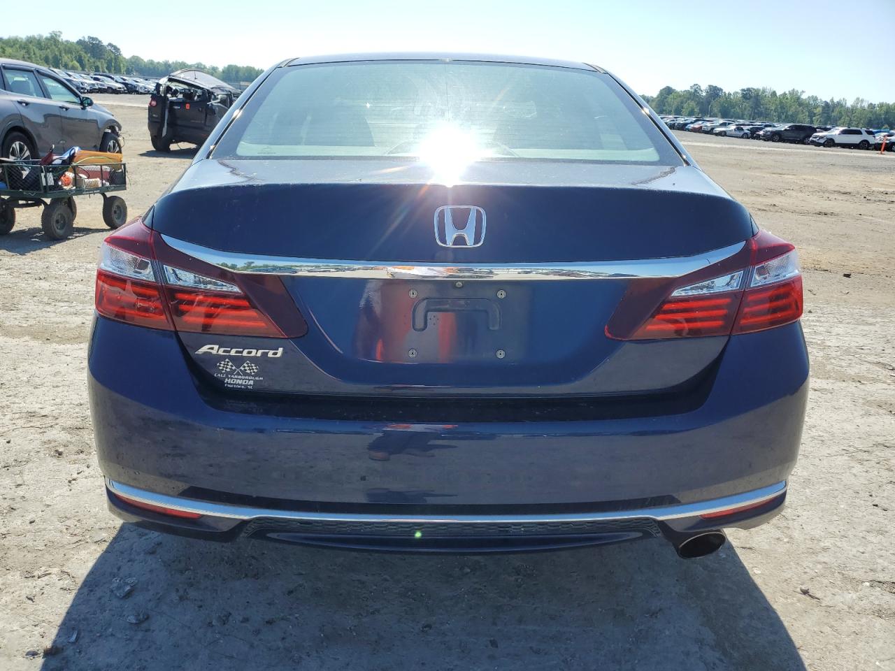 Photo 5 VIN: 1HGCR2F30GA161907 - HONDA ACCORD 