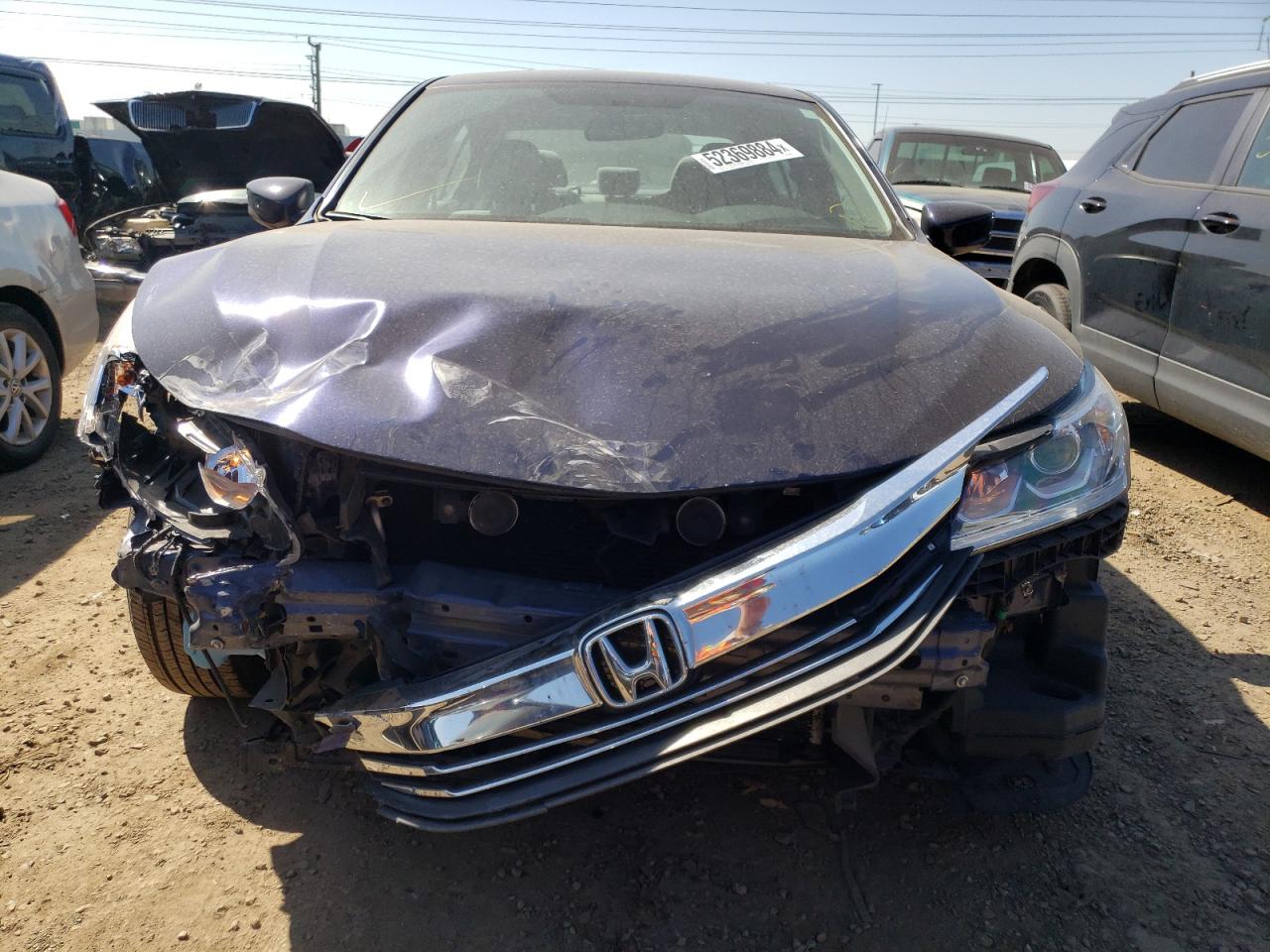 Photo 4 VIN: 1HGCR2F30HA063302 - HONDA ACCORD 