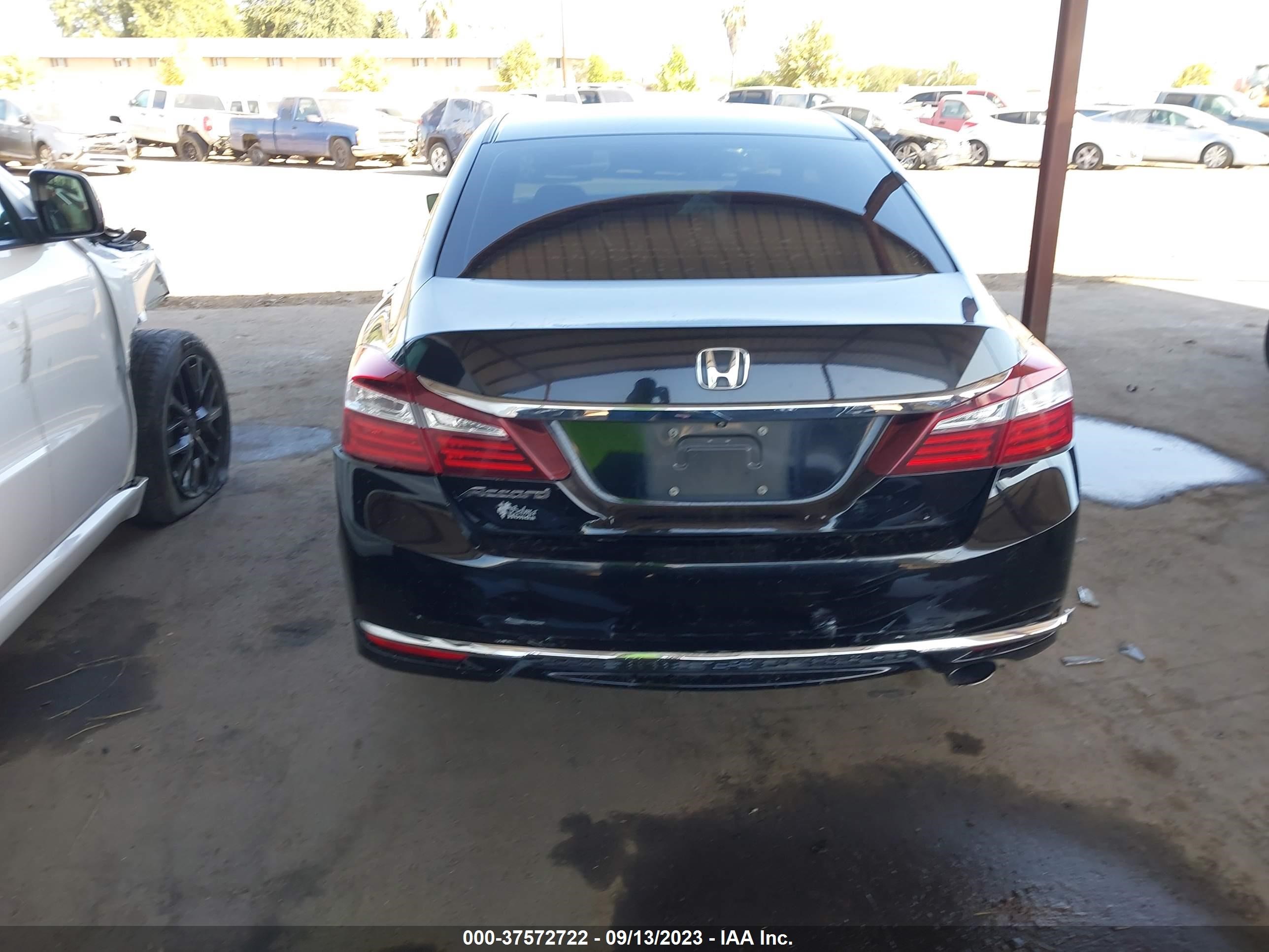 Photo 14 VIN: 1HGCR2F30HA094548 - HONDA ACCORD 