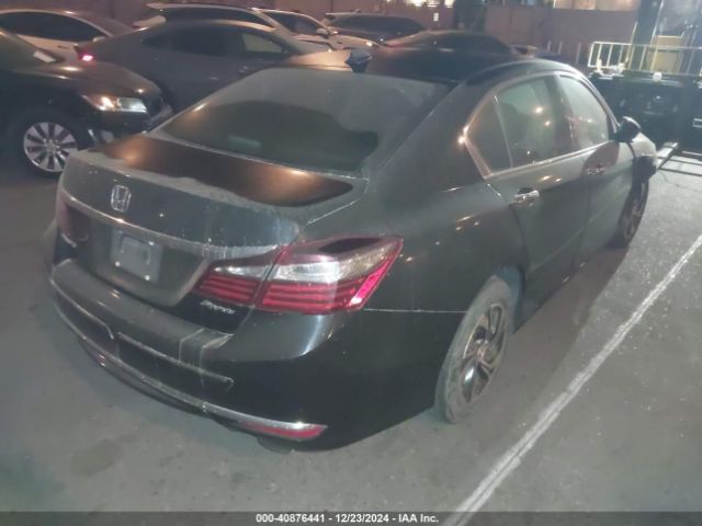 Photo 3 VIN: 1HGCR2F30HA121165 - HONDA ACCORD 