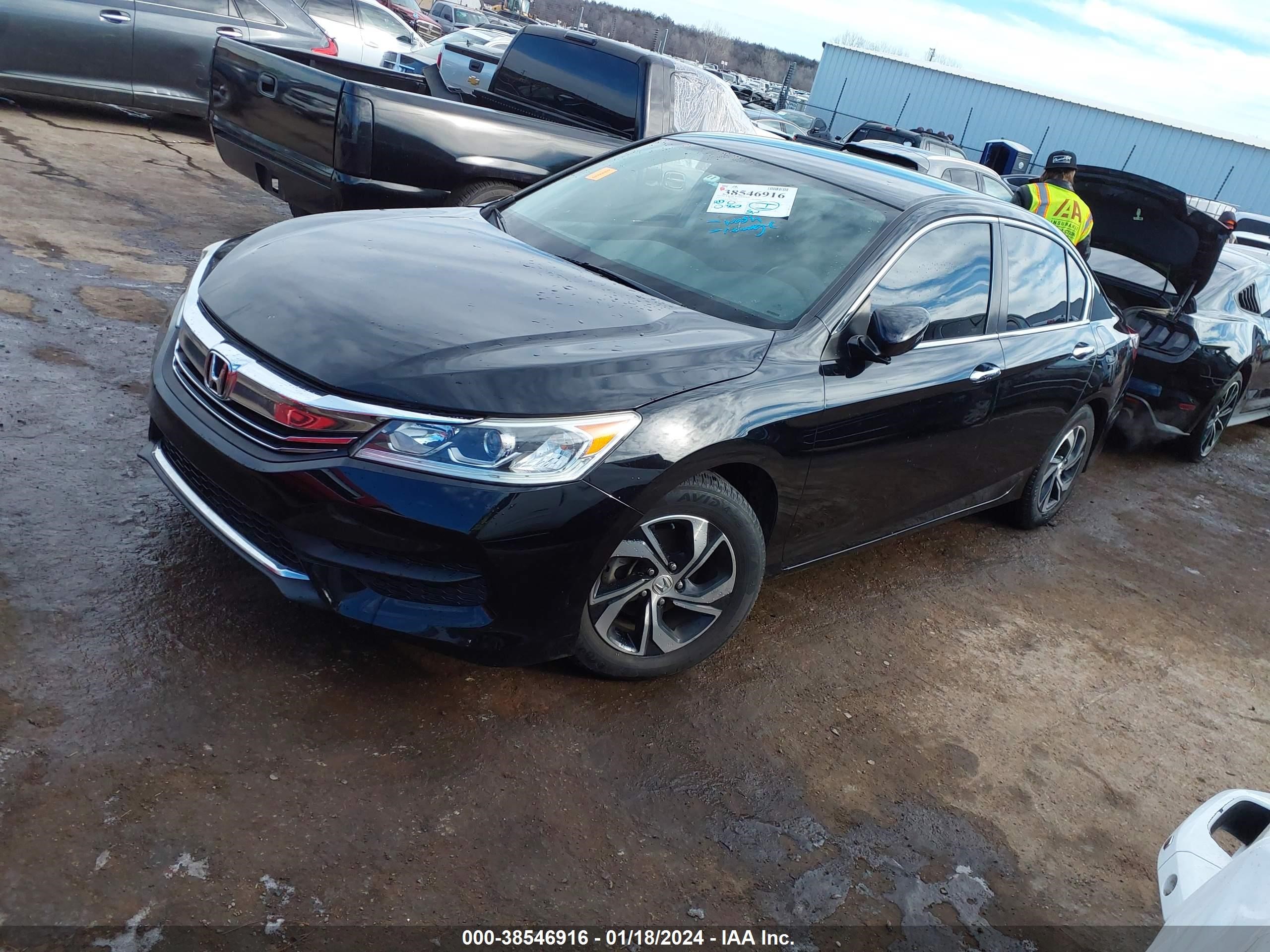 Photo 1 VIN: 1HGCR2F30HA129945 - HONDA ACCORD 