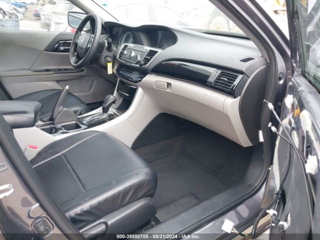 Photo 4 VIN: 1HGCR2F30HA132537 - HONDA ACCORD 