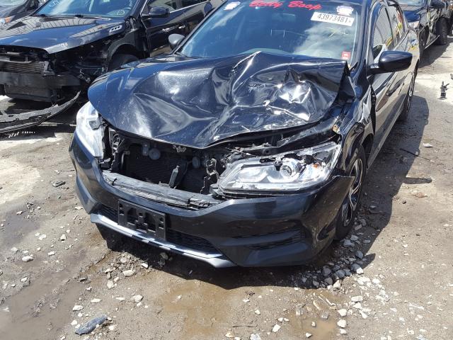 Photo 8 VIN: 1HGCR2F30HA159088 - HONDA ACCORD LX 