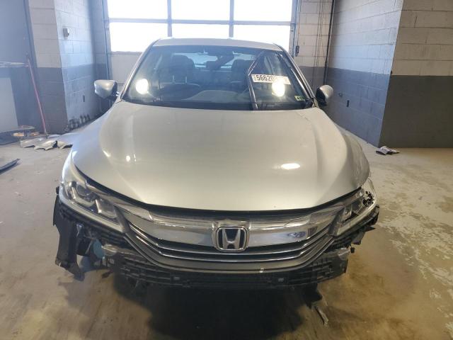 Photo 4 VIN: 1HGCR2F30HA159687 - HONDA ACCORD 