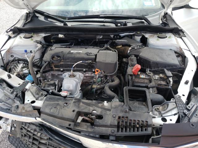 Photo 6 VIN: 1HGCR2F30HA217670 - HONDA ACCORD LX 