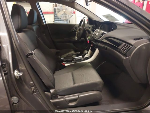 Photo 4 VIN: 1HGCR2F30HA230080 - HONDA ACCORD 