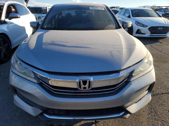 Photo 4 VIN: 1HGCR2F30HA265329 - HONDA ACCORD LX 