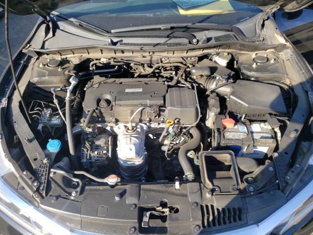 Photo 6 VIN: 1HGCR2F30HA272037 - HONDA ACCORD LX 