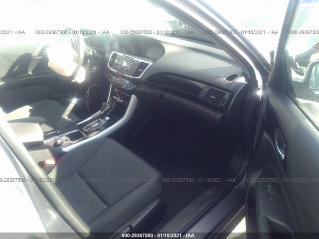 Photo 4 VIN: 1HGCR2F30HA301245 - HONDA ACCORD SEDAN 