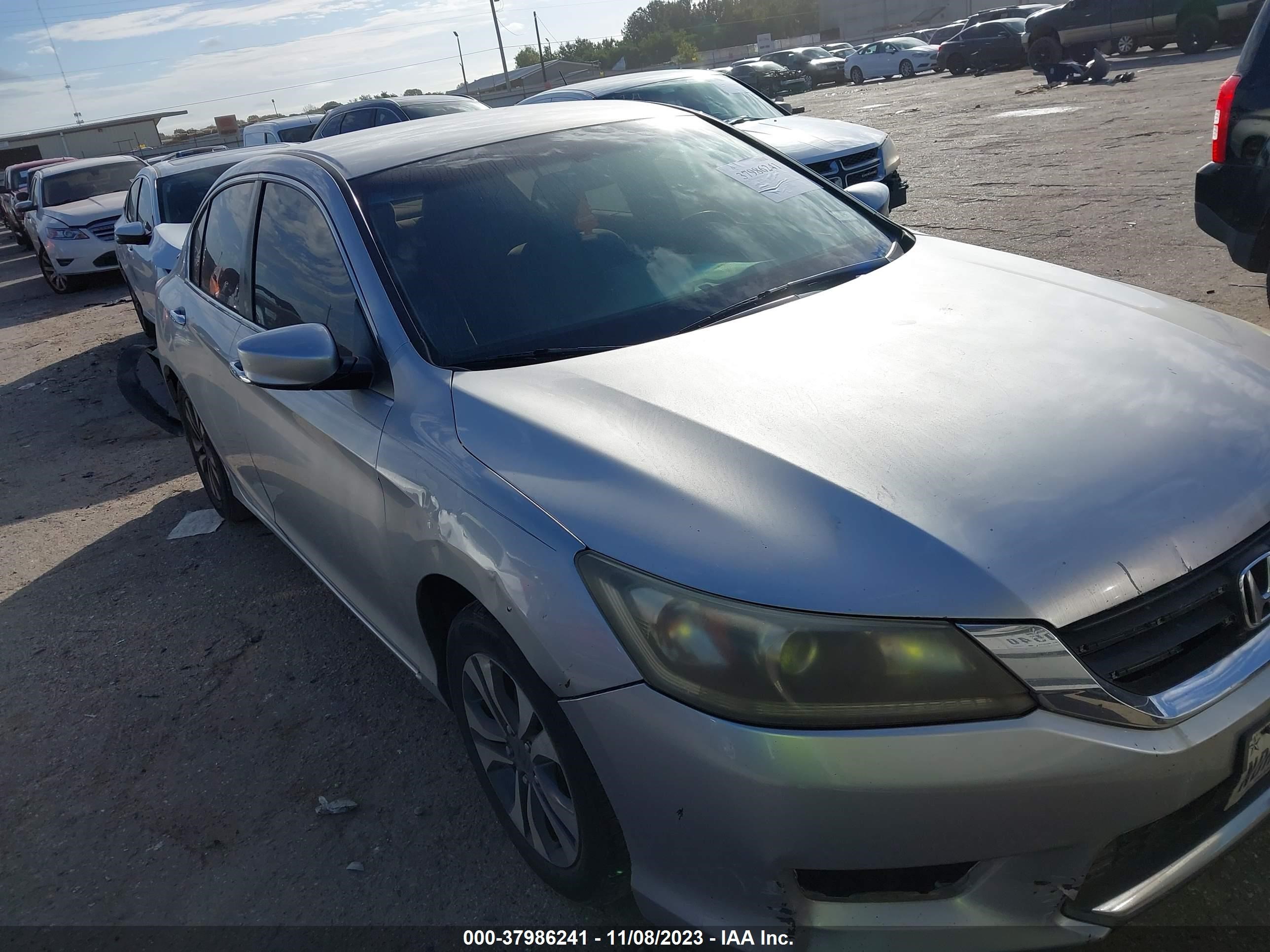 Photo 0 VIN: 1HGCR2F31DA028763 - HONDA ACCORD 