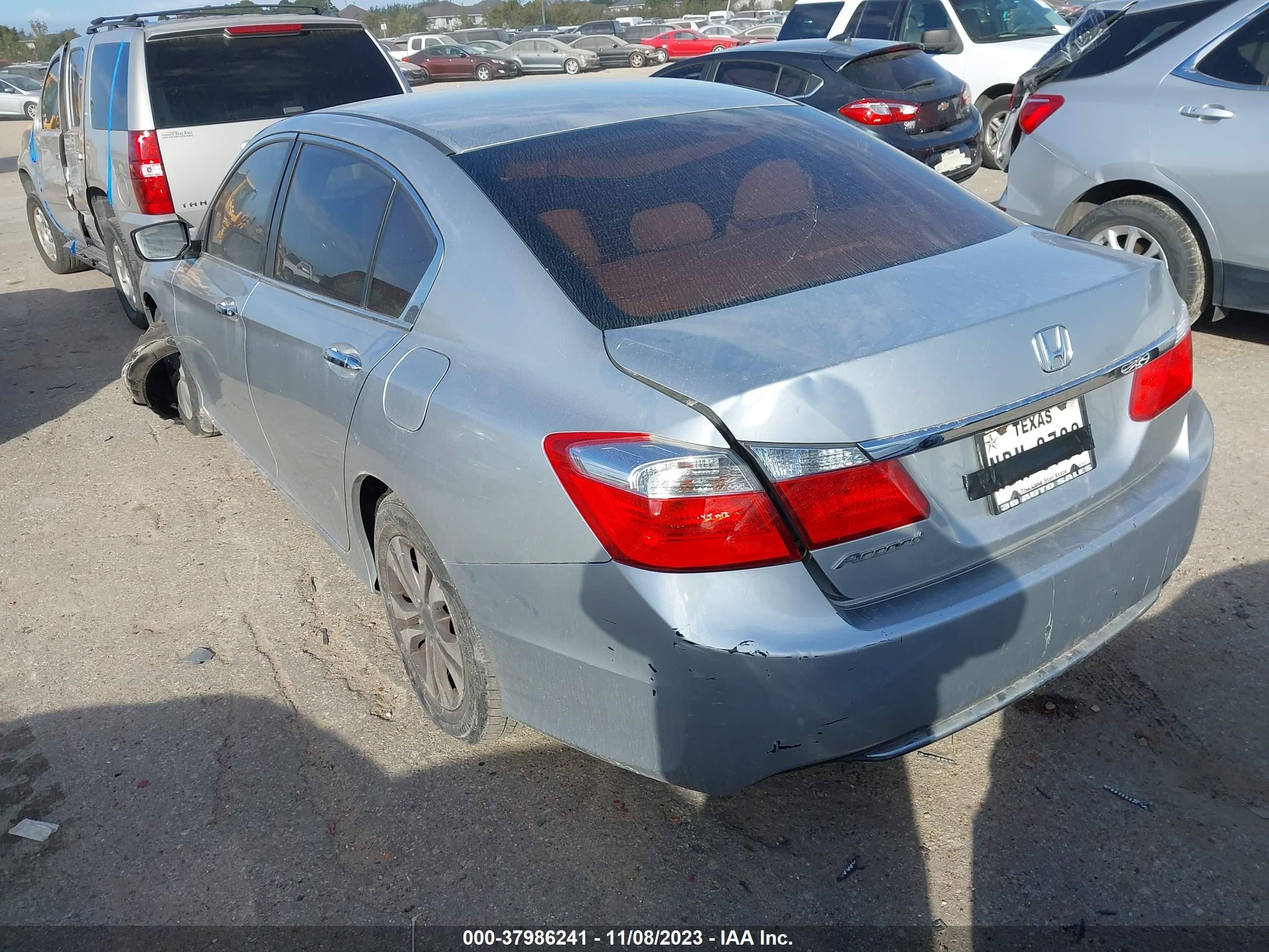 Photo 2 VIN: 1HGCR2F31DA028763 - HONDA ACCORD 