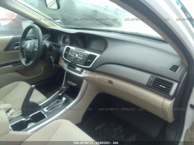 Photo 4 VIN: 1HGCR2F31DA066560 - HONDA ACCORD SDN 