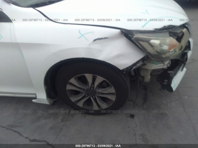 Photo 5 VIN: 1HGCR2F31DA066560 - HONDA ACCORD SDN 