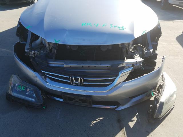 Photo 8 VIN: 1HGCR2F31DA102912 - HONDA ACCORD LX 