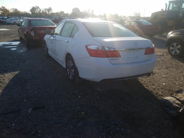 Photo 2 VIN: 1HGCR2F31DA104952 - HONDA ACCORD LX 