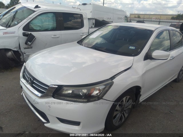 Photo 5 VIN: 1HGCR2F31DA105051 - HONDA ACCORD SDN 