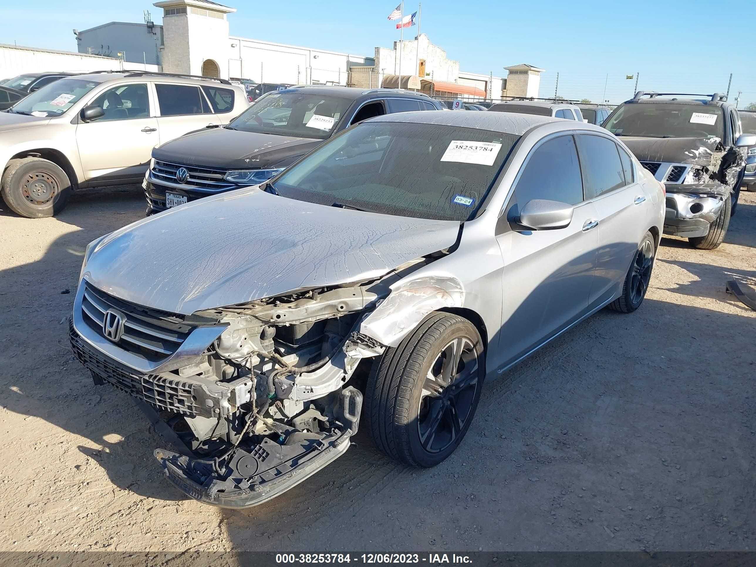 Photo 1 VIN: 1HGCR2F31DA117491 - HONDA ACCORD 