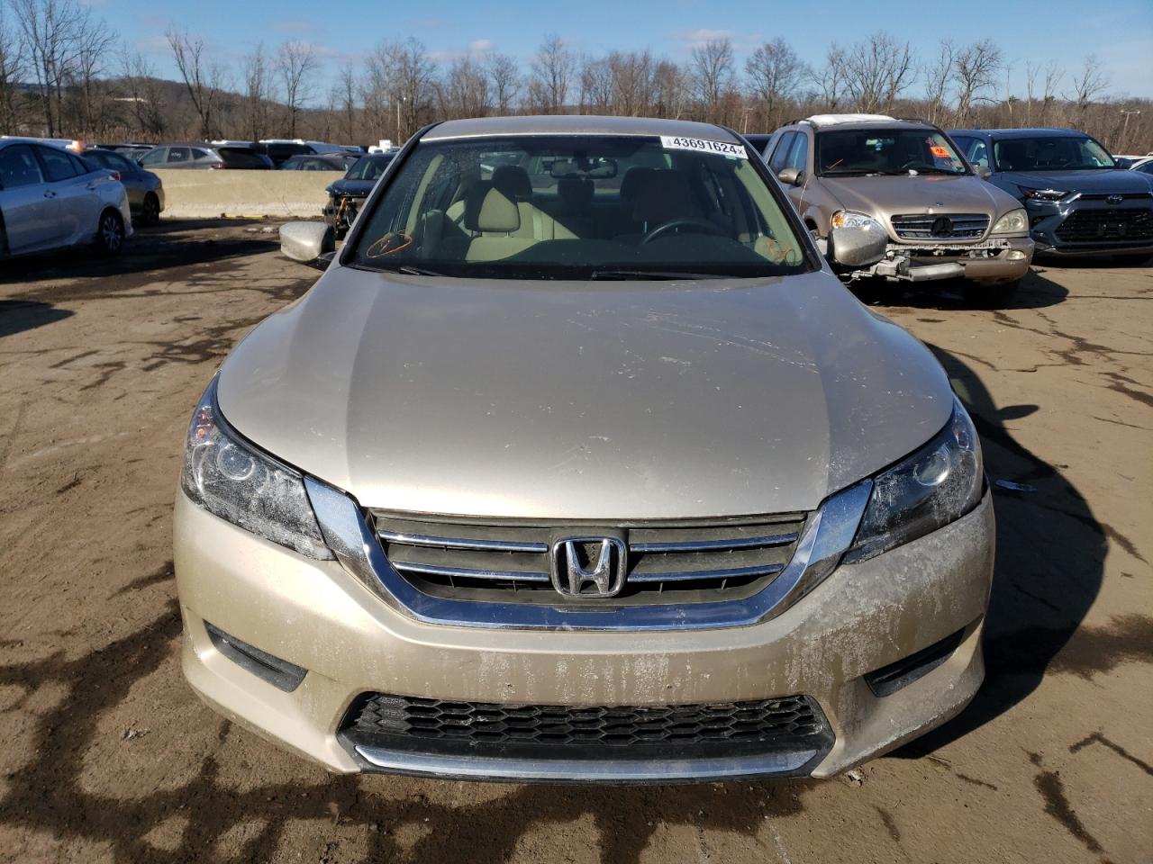 Photo 4 VIN: 1HGCR2F31DA131908 - HONDA ACCORD 