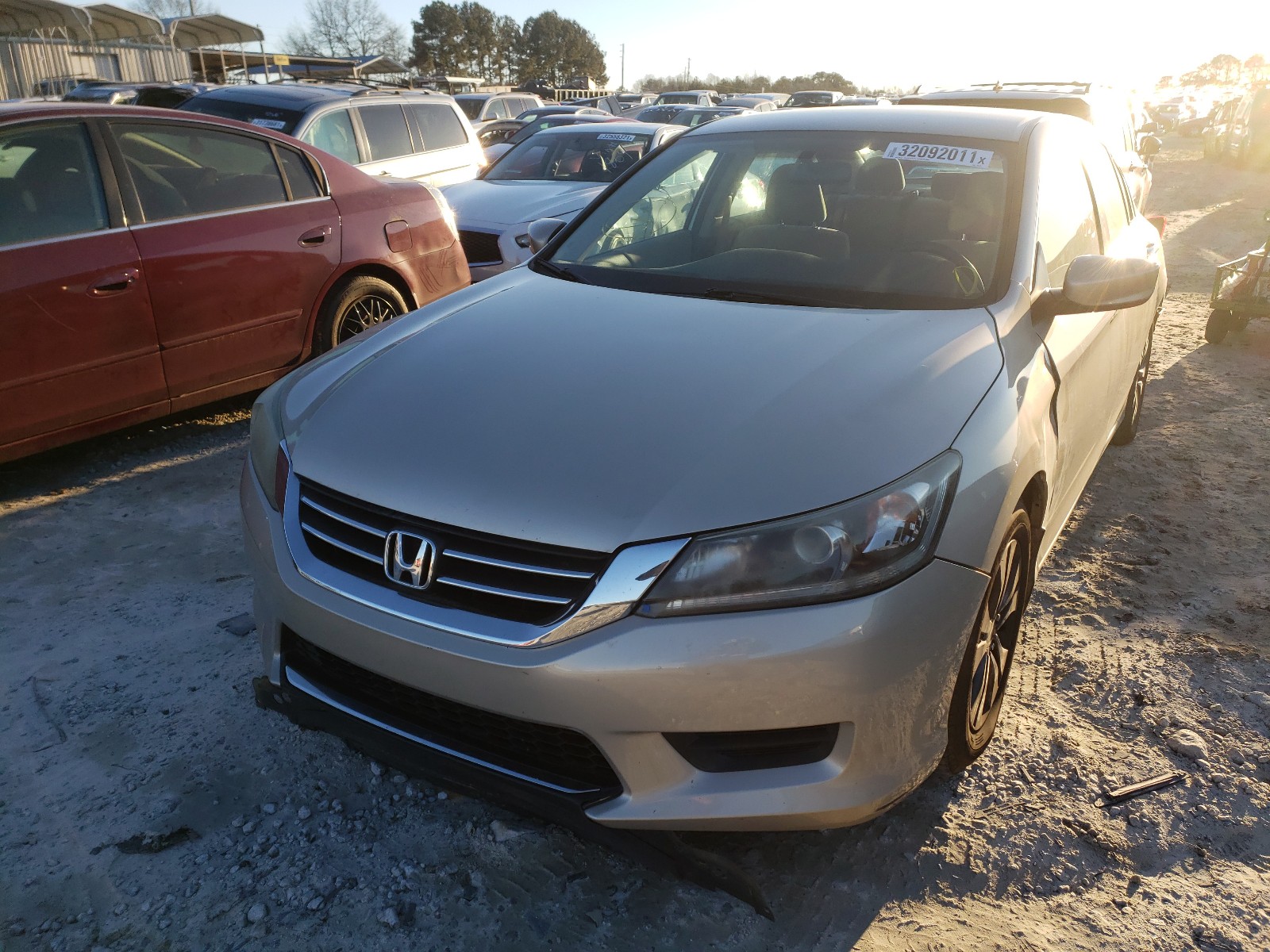 Photo 1 VIN: 1HGCR2F31DA145968 - HONDA ACCORD LX 