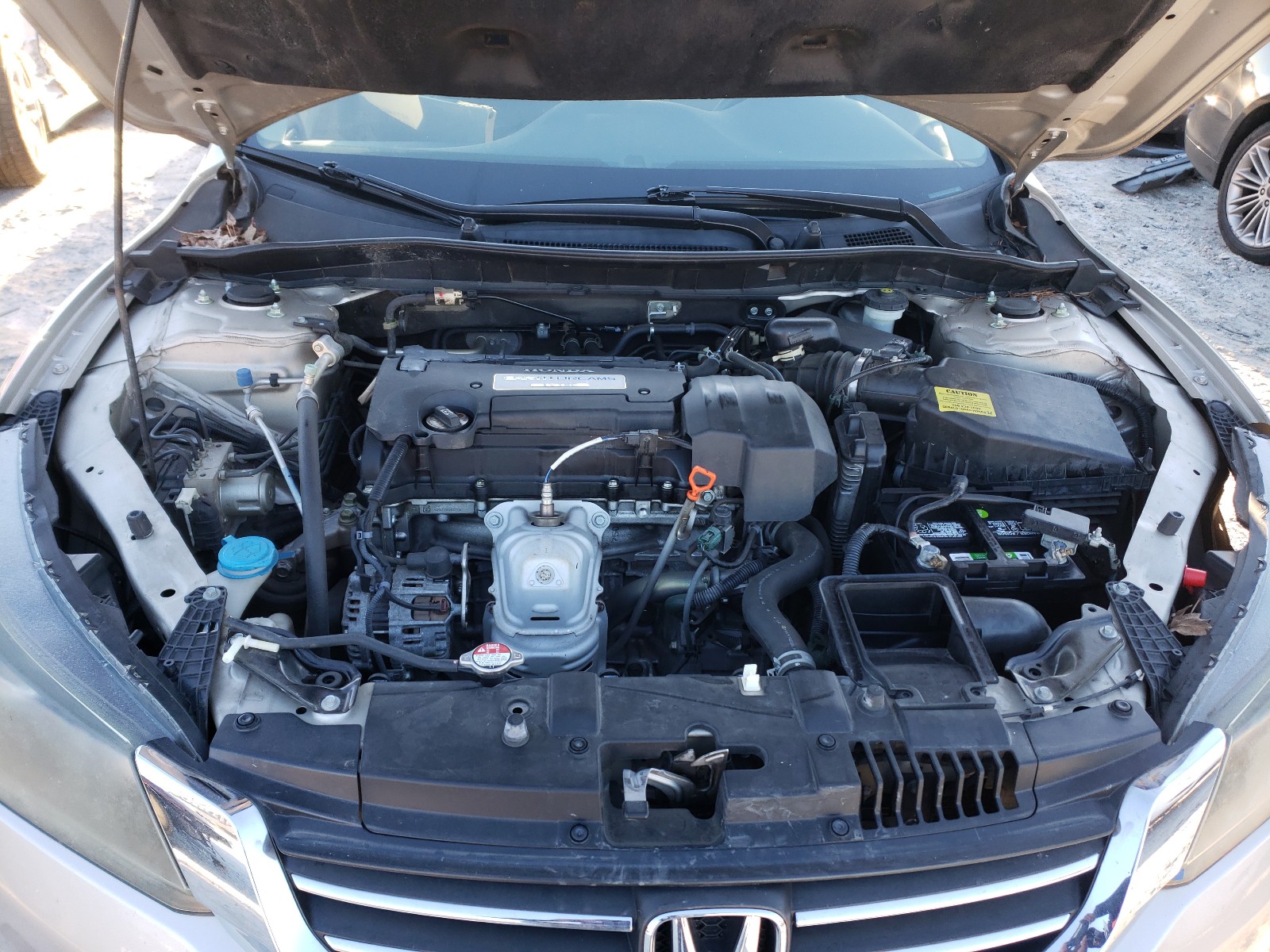 Photo 6 VIN: 1HGCR2F31DA145968 - HONDA ACCORD LX 