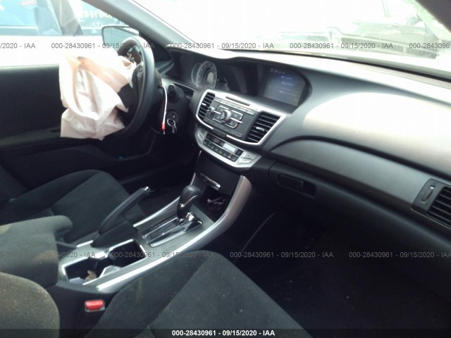 Photo 4 VIN: 1HGCR2F31DA200628 - HONDA ACCORD SDN 