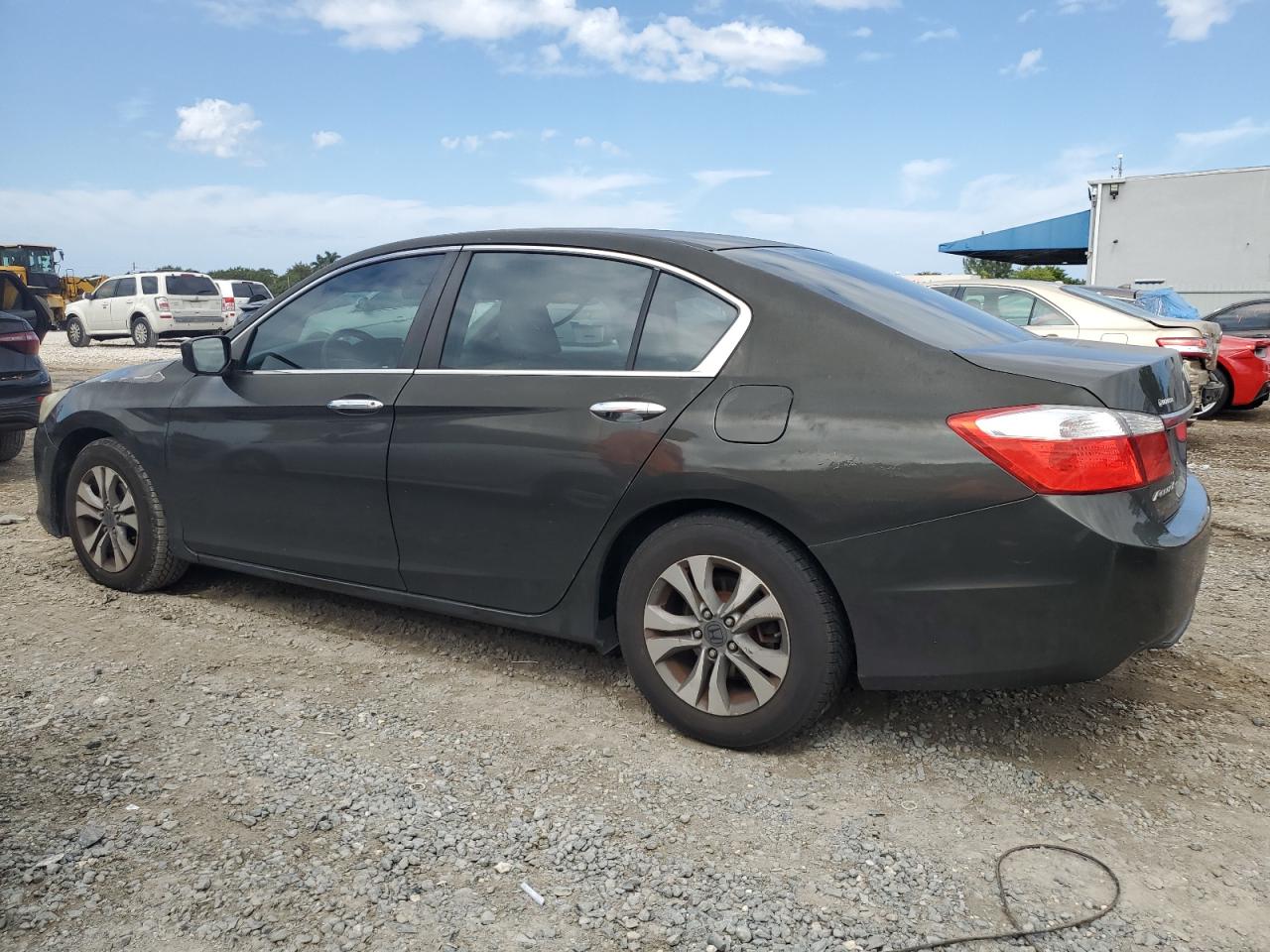 Photo 1 VIN: 1HGCR2F31DA212505 - HONDA ACCORD 