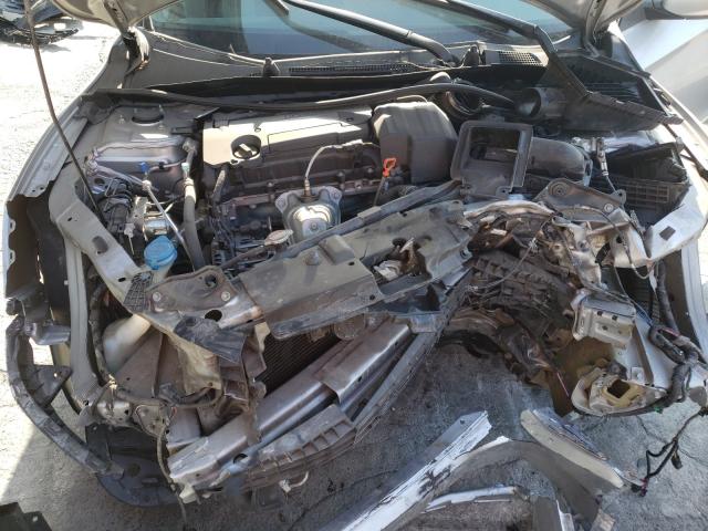 Photo 6 VIN: 1HGCR2F31DA232091 - HONDA ACCORD LX 