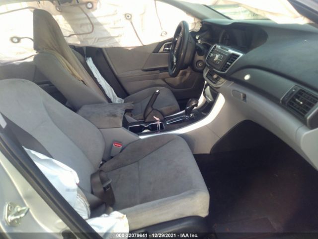 Photo 4 VIN: 1HGCR2F31DA263664 - HONDA ACCORD SDN 