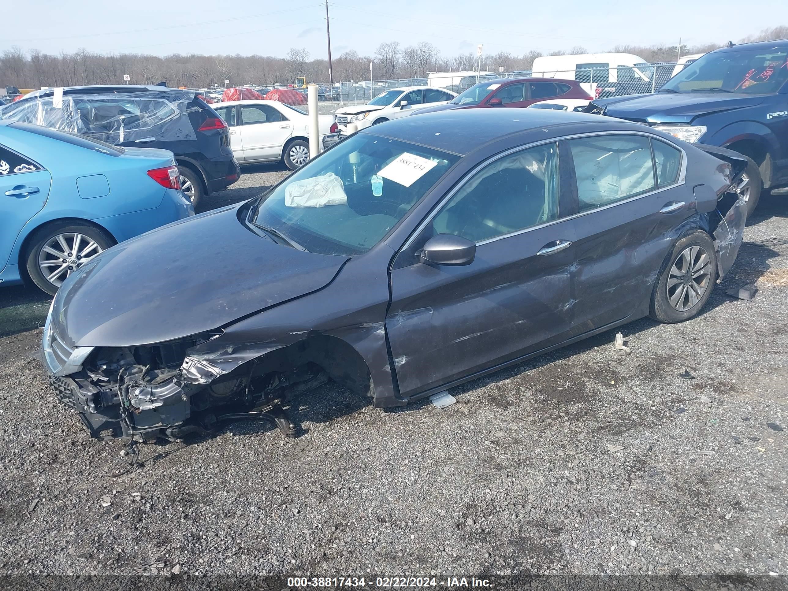 Photo 1 VIN: 1HGCR2F31EA023631 - HONDA ACCORD 