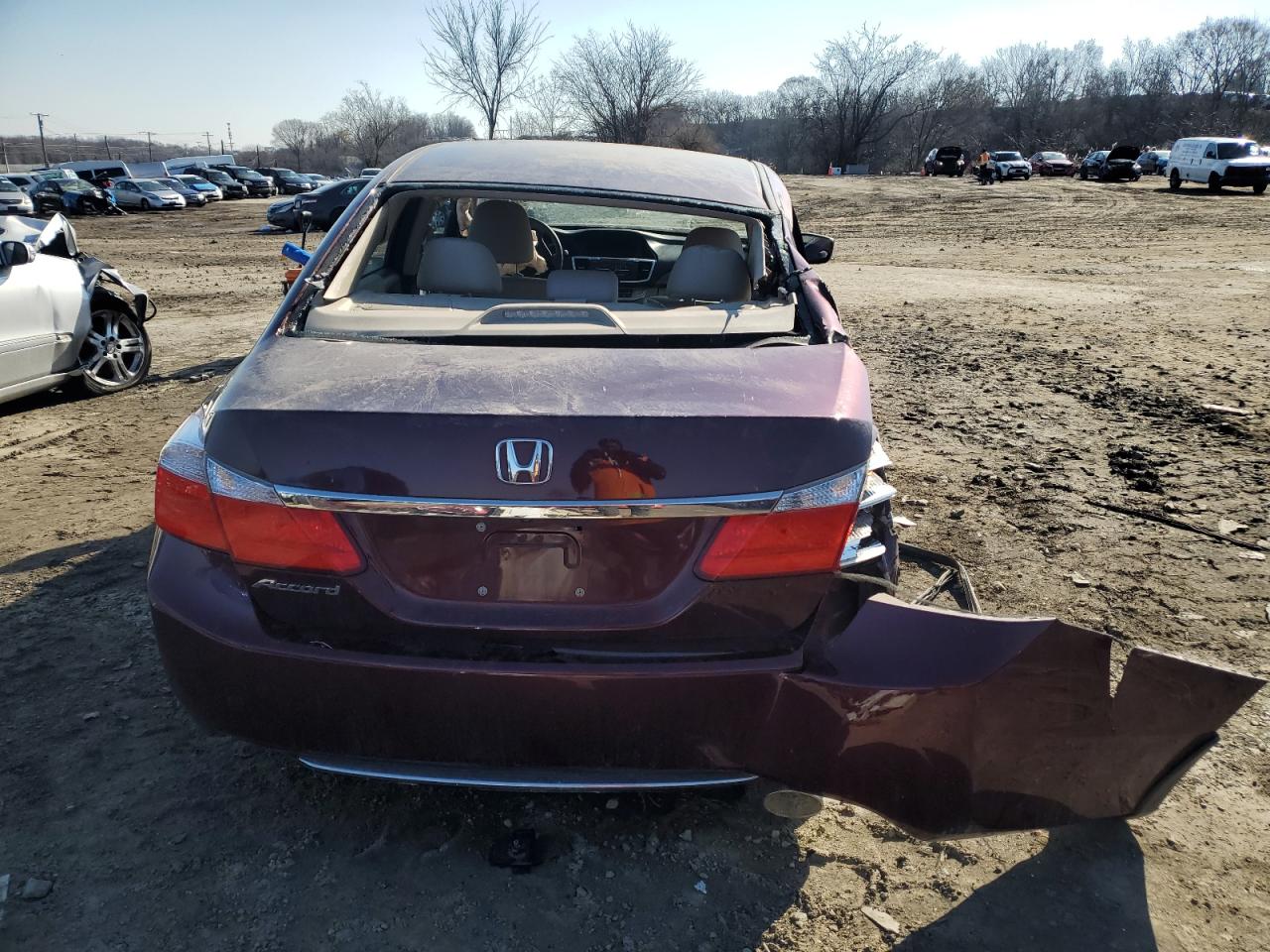 Photo 5 VIN: 1HGCR2F31EA084932 - HONDA ACCORD 